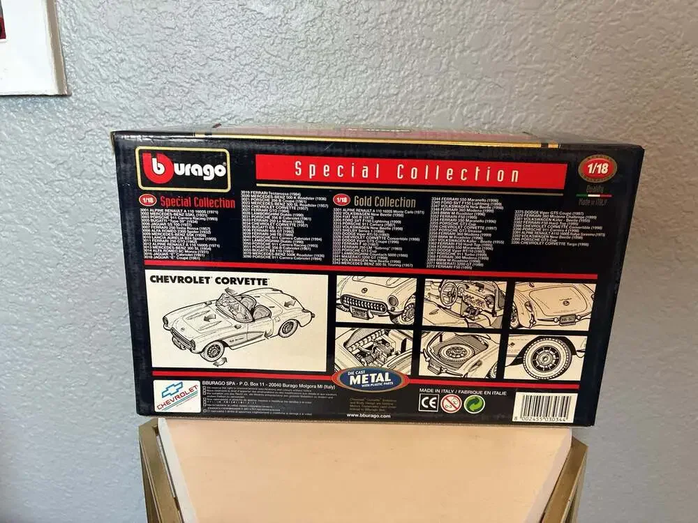 Bburago Special Collection 1957 Chevrolet Corvette Die-Cast 1:18 Scale Model